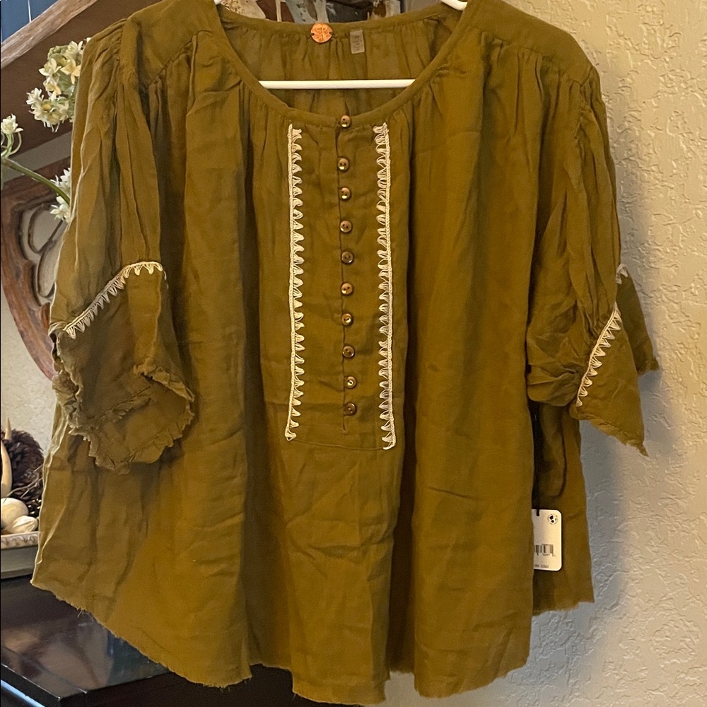 Free People Chic Olive Green Blouse with Embroidered Details